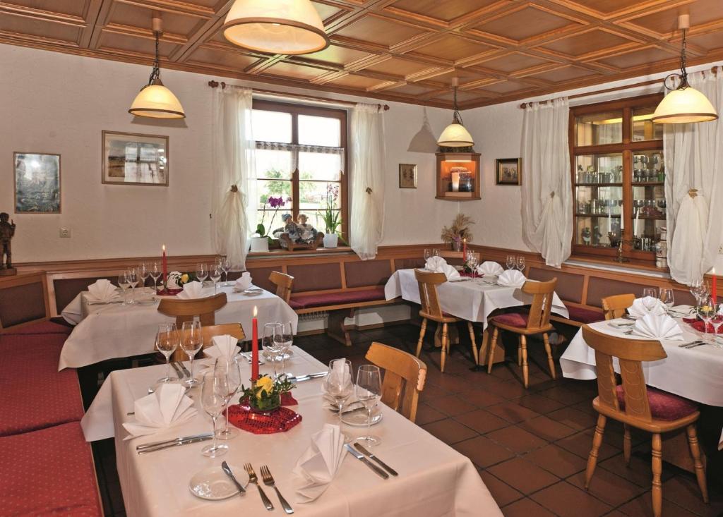 Hotel Landgasthof Kranz Huefingen Екстер'єр фото