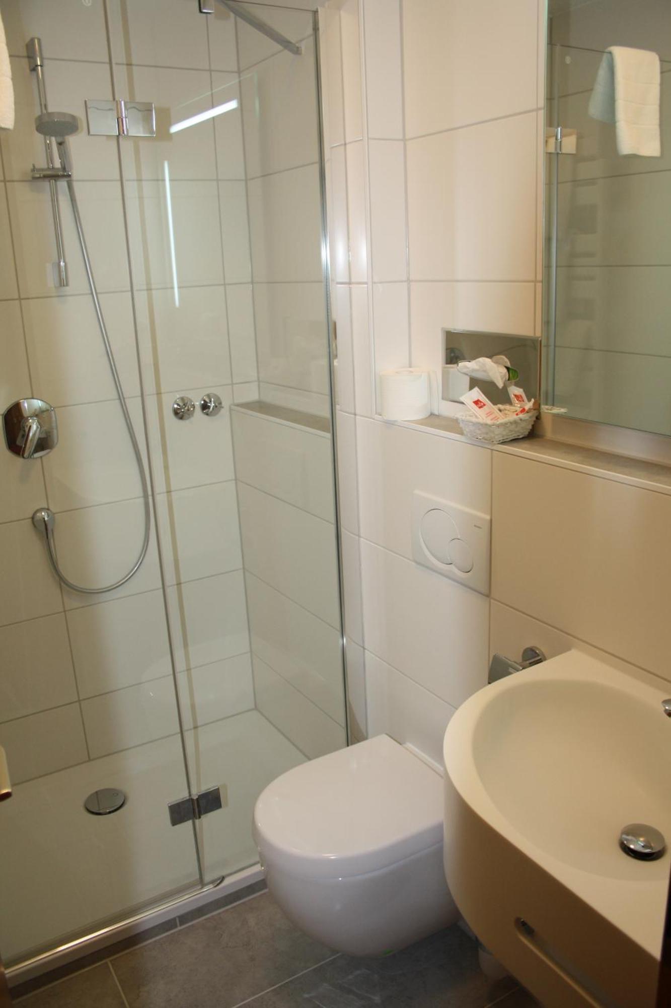Hotel Landgasthof Kranz Huefingen Екстер'єр фото